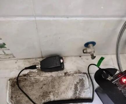 中卫屋顶漏水维修公司分享下卫生间漏水的危害及解决方法